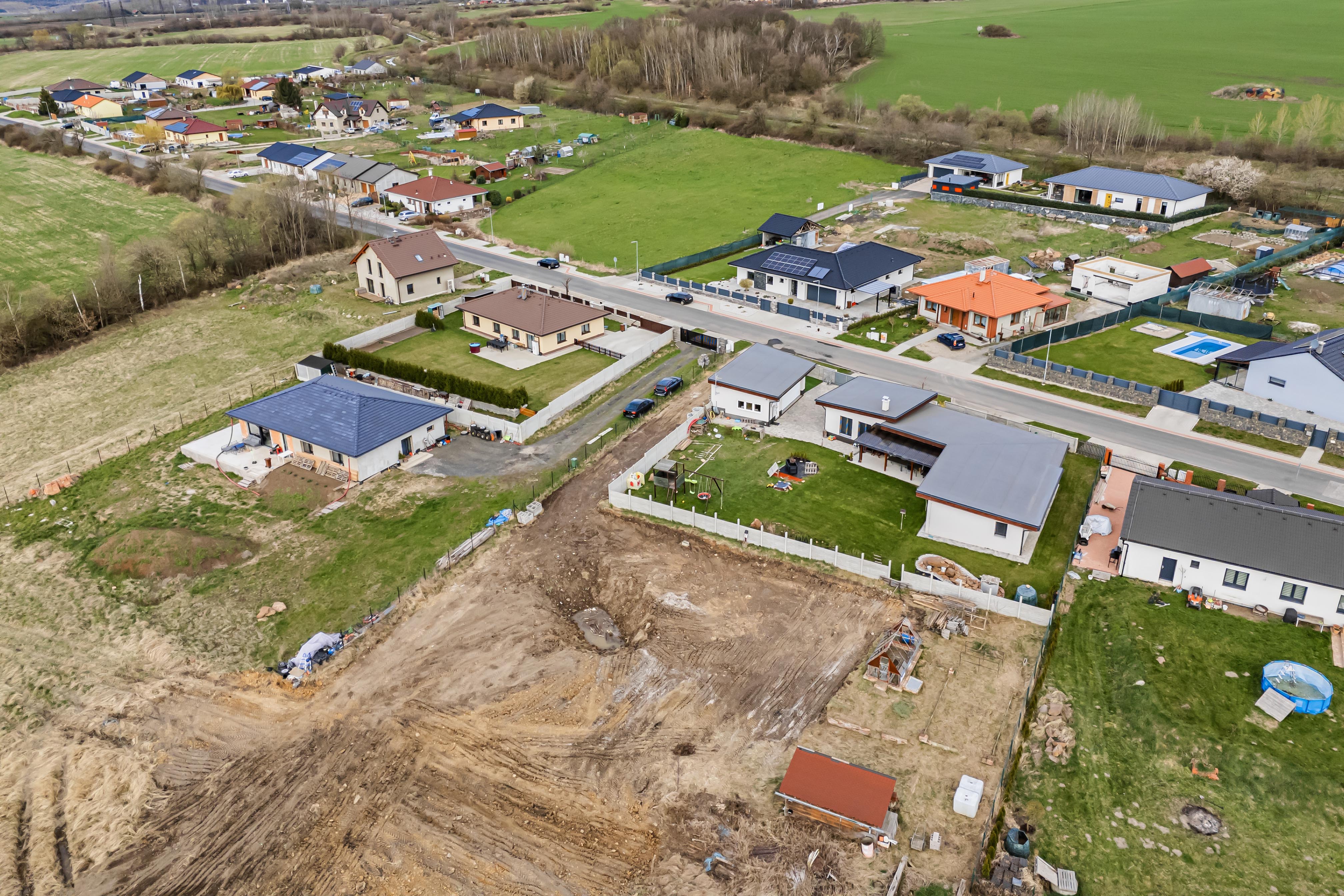 Prodej pozemku 1300 m², Černovice
